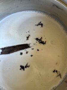 real-vinilla-bean-in-coconut-milk